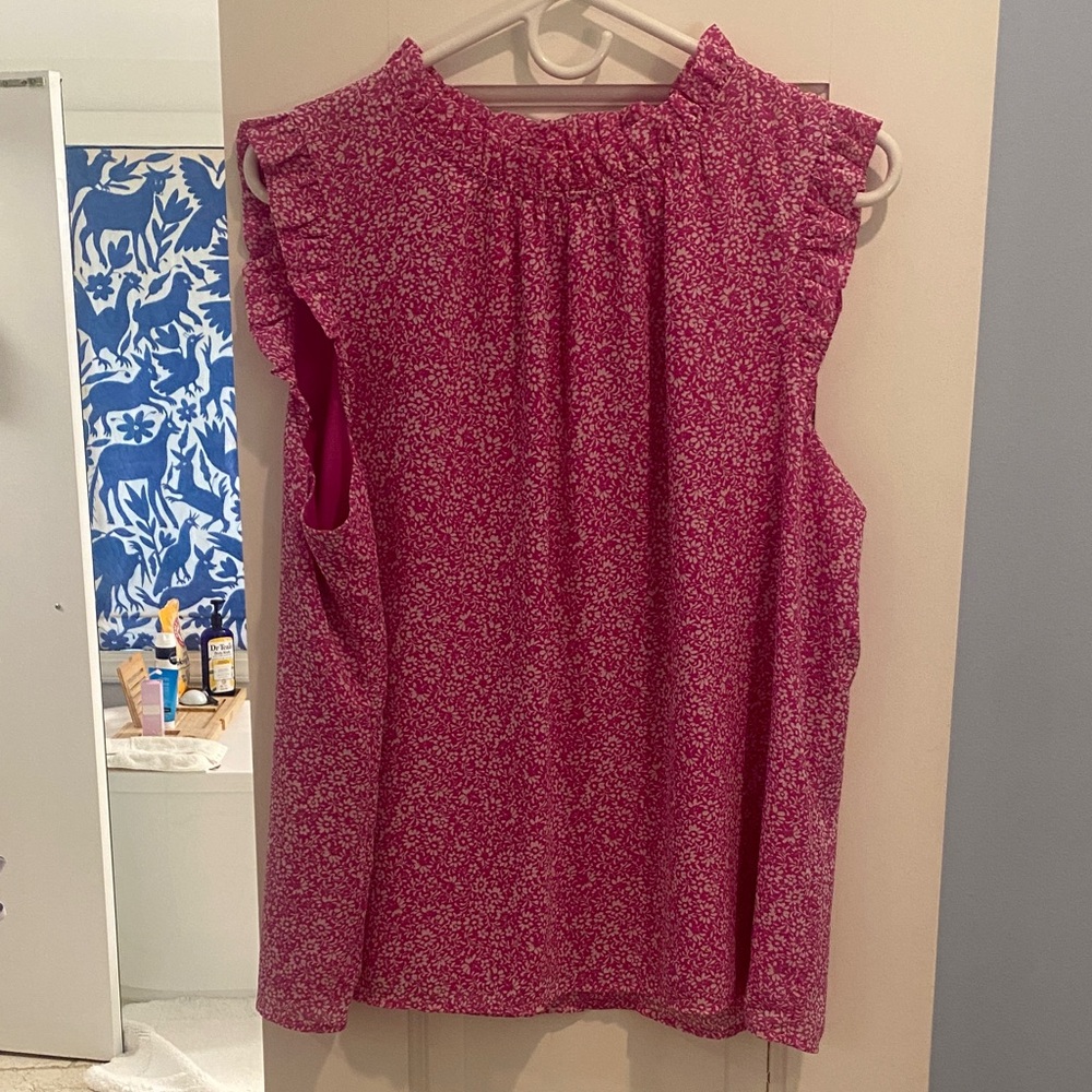 J.Crew sleeveless fuchsia and white blouse size XL. NWOT